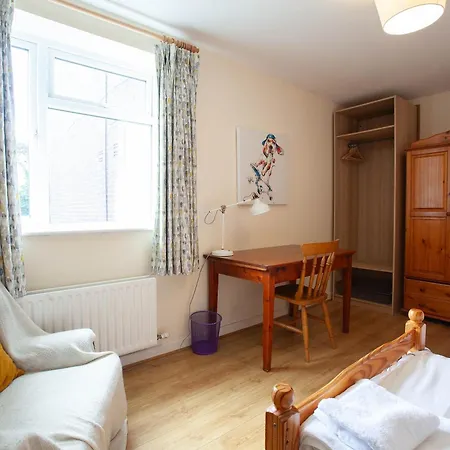 2bdr Sandymount Near And Dart Inn *